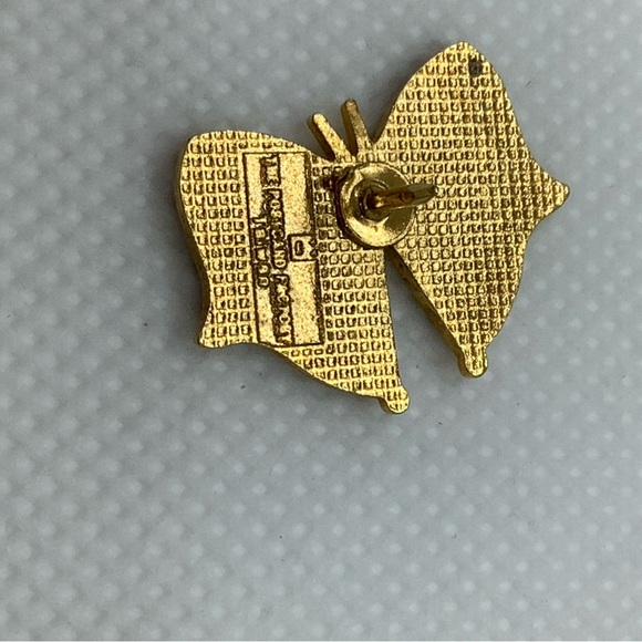 Set of Three Canada / USA Pins - Picture 2 of 3